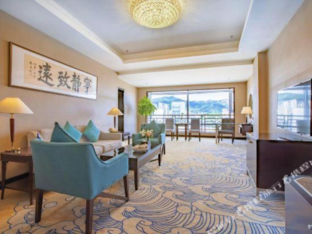Qingdao Blue Horizon Hotel - Laoshan Exterior foto