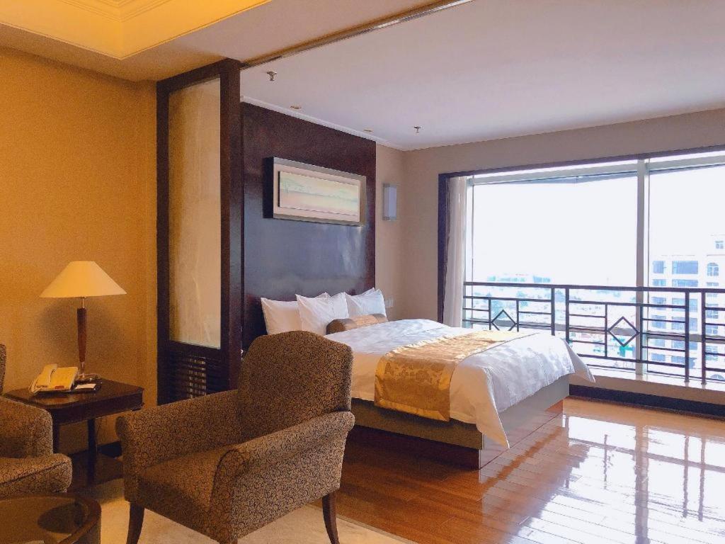 Qingdao Blue Horizon Hotel - Laoshan Exterior foto